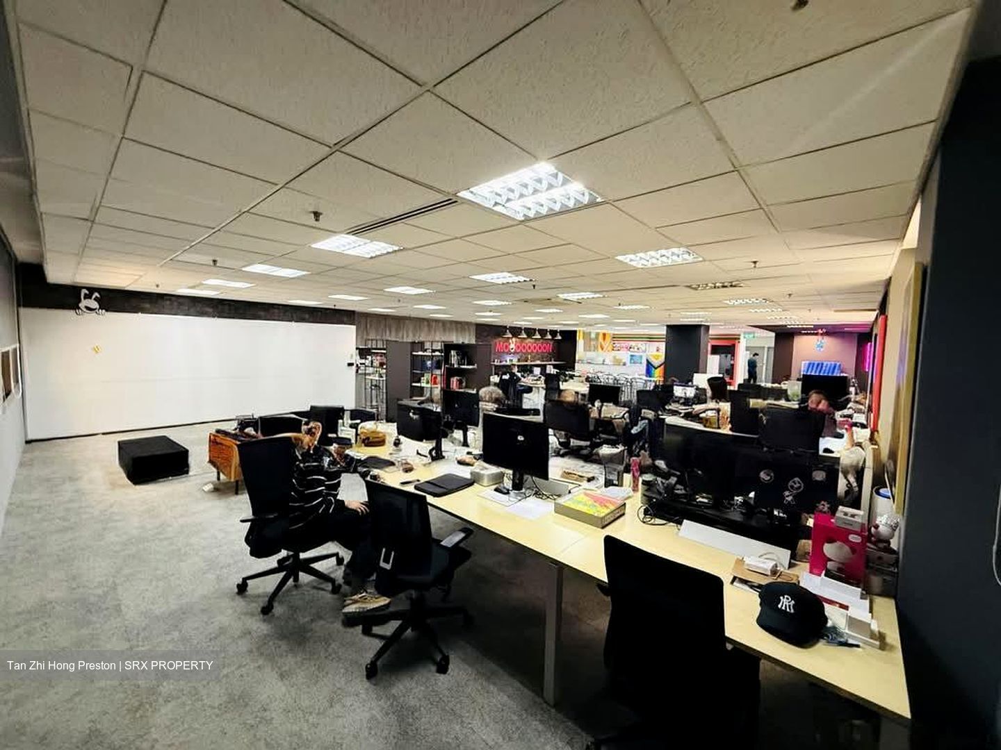 Cecil Court (D1), Office #556556991